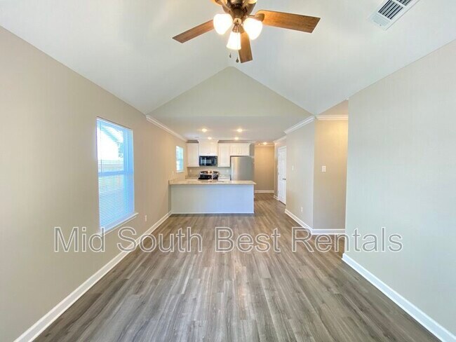 Building Photo - 115 Roosevelt Rd