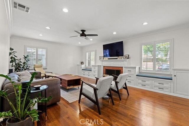 Building Photo - 2450 Bonnie Brae