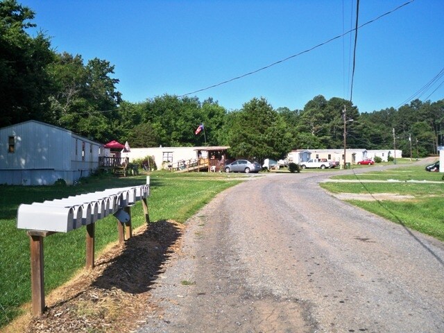 Primary Photo - D J's Mobile Home Park
