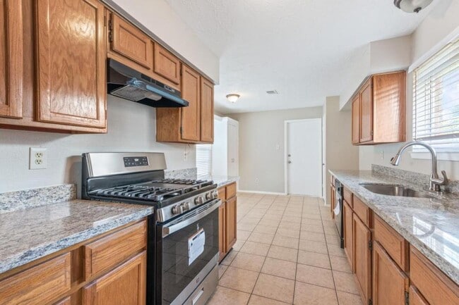 Building Photo - 2503 Brookford Dr