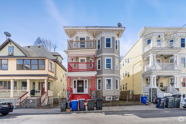 Building Photo - 33 Wolcott St