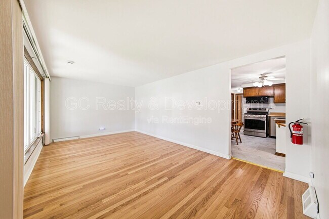 Building Photo - 5144 S Melvina Ave