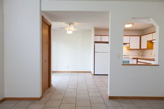 Building Photo - 1440 Glenridge Dr