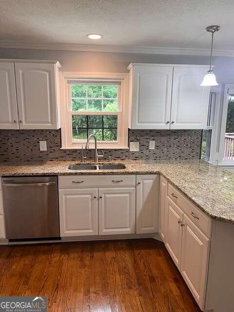 Building Photo - 871 Cedar Trce SW