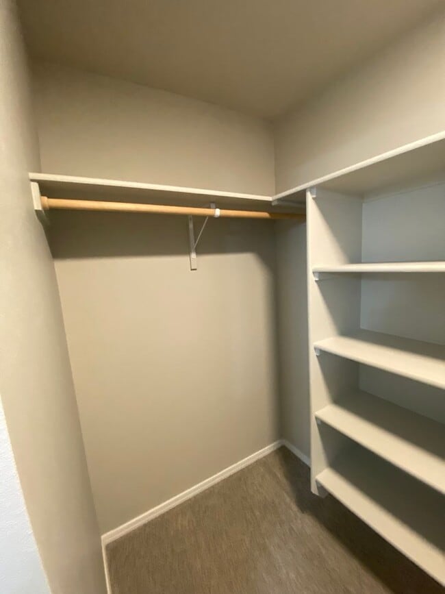 Building Photo - 5214 Clearfield Ct
