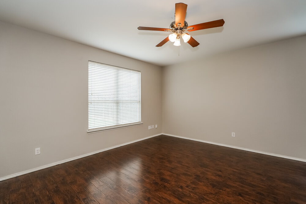Building Photo - 5000 Caraway Dr