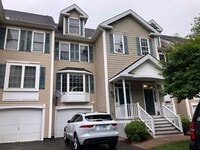 Building Photo - Southern Nashua Townhouse For Lease
