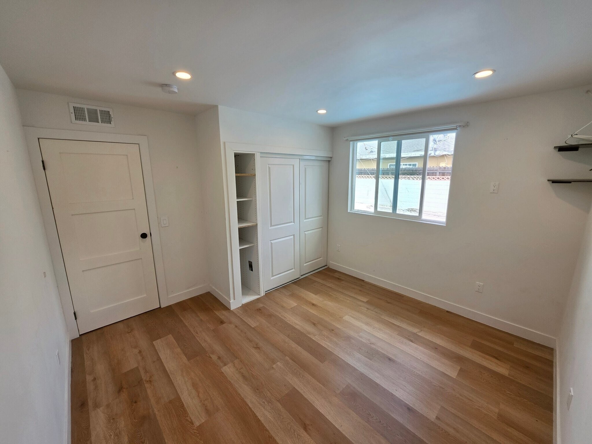 Building Photo - 14929 Titus St