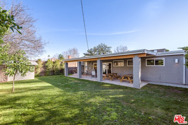 Building Photo - 13451 Friar St