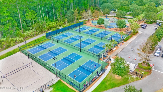 Building Photo - 197 Spring Park Ave