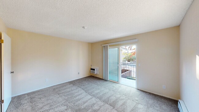 Building Photo - 883 Broadway