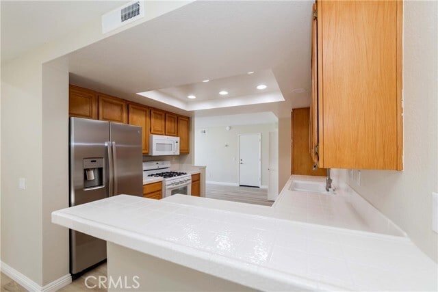 Building Photo - 2182 Avocado Dr