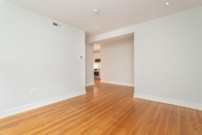 Building Photo - 294 Harvard St