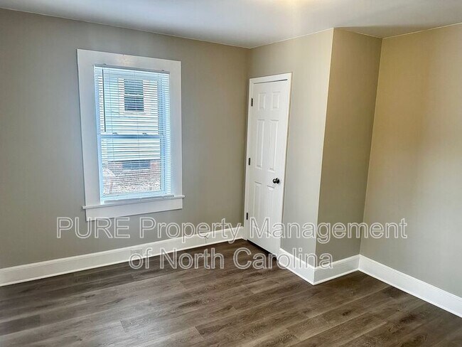 Building Photo - 2428 Gilmer Ave NE