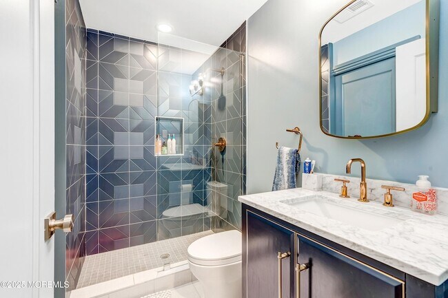 Building Photo - 450 Wells Ave