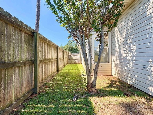 Building Photo - 7943 Audubon Dr