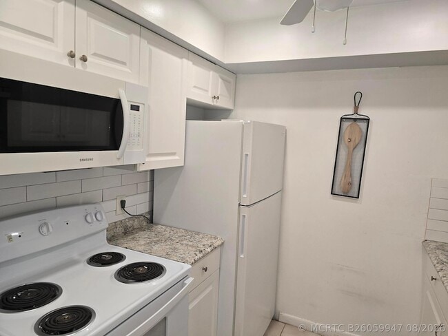 Building Photo - 151 SW 134th Way