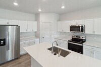 Building Photo - 5508 W Jamestown Ln