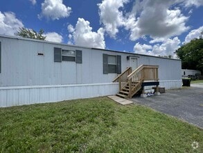 Building Photo - CUTE REMODLEDED 2 BEDROOM / 2 BATHROOM IN ...