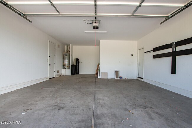 Building Photo - 12751 W Ocotillo Rd