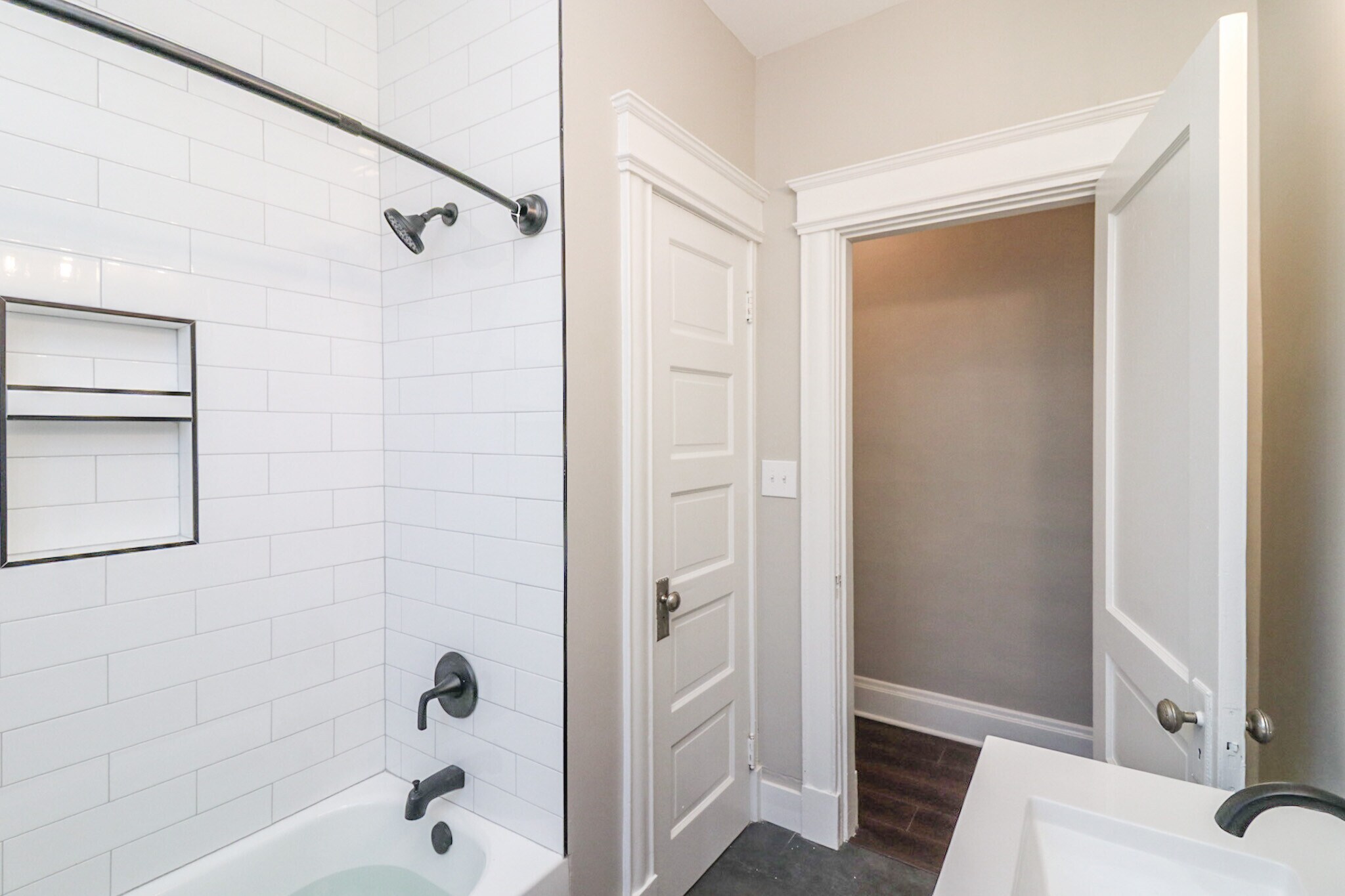 Second Story Bathroom 1 - 1634 Elkton Pl