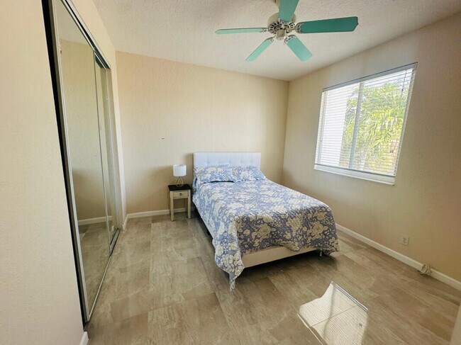 Building Photo - 11206 Maritime Ct