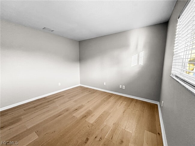 Building Photo - 326 SW 29th St