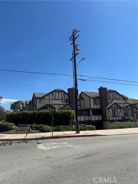 Building Photo - 1814 S Eighth Ave