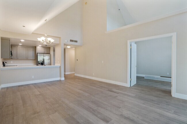 Building Photo - 411 Park Ave