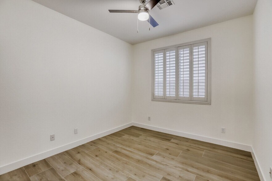 Building Photo - 16844 N 98th Pl