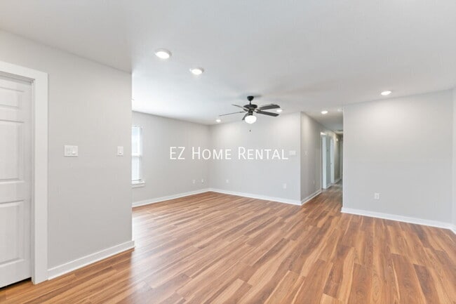 Building Photo - 8617 Clarington St