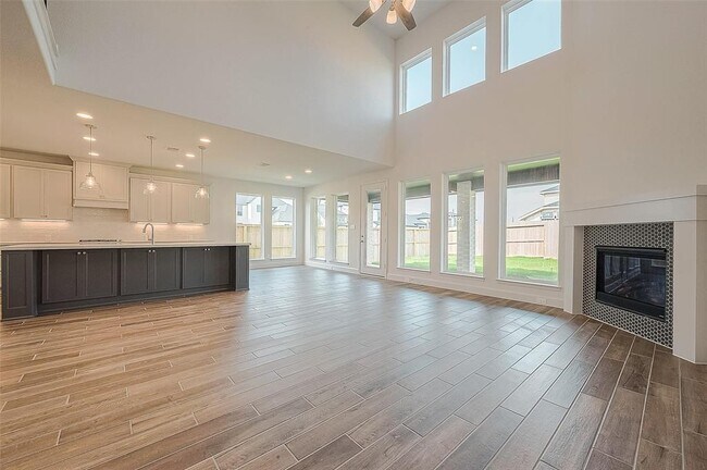 Building Photo - 29803 Breezy Pnes Lp
