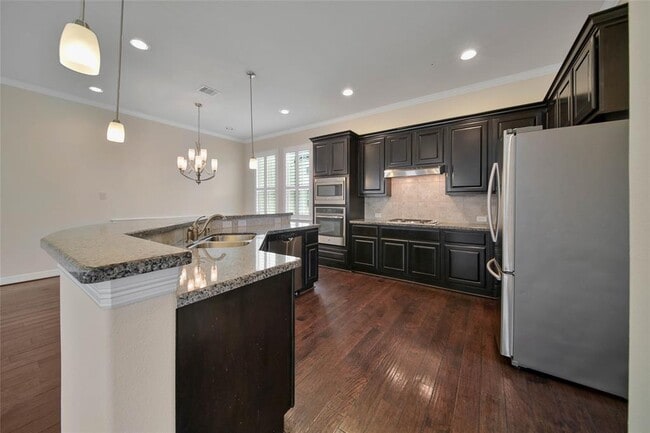 Building Photo - 10602 Shadow Elm Ct
