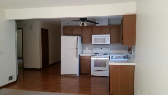 Building Photo - 4197 Bradley Dr SW