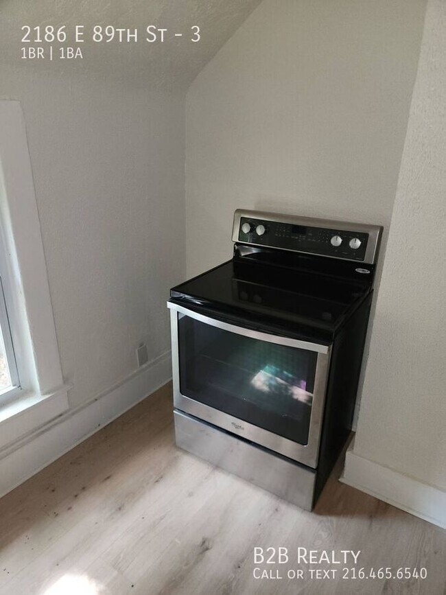 Building Photo - 2186 E 89th St