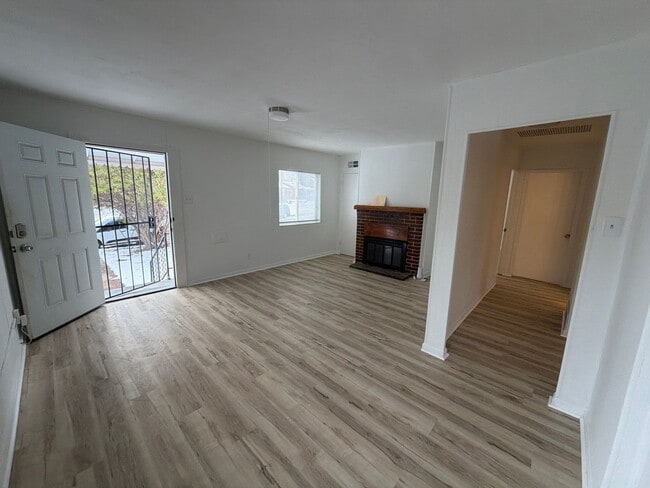 Building Photo - Newly Rehabbed 2 bed in Jennings