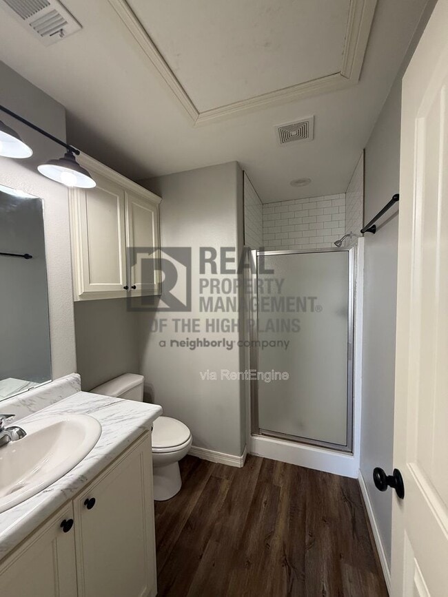 Building Photo - 13057 Raymond Rd