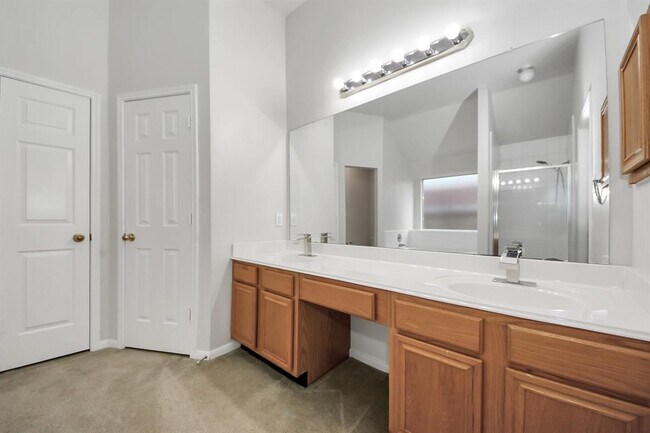Building Photo - 21106 Brookrock Cir