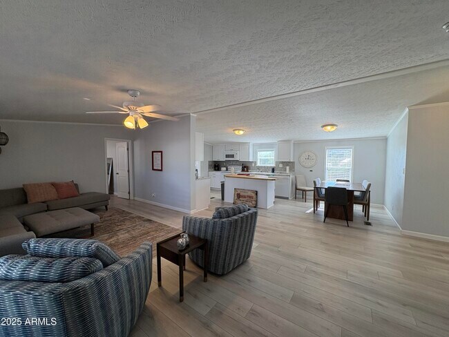 Building Photo - 147 Earl Dr