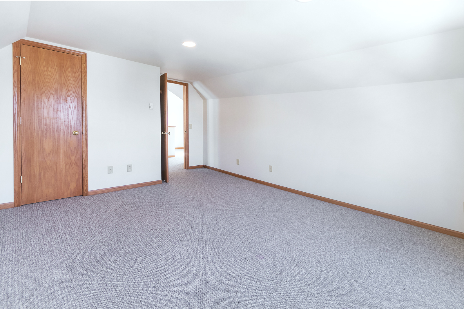 Building Photo - 419 W Doty St