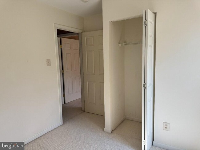 Building Photo - 149 Monet Cir