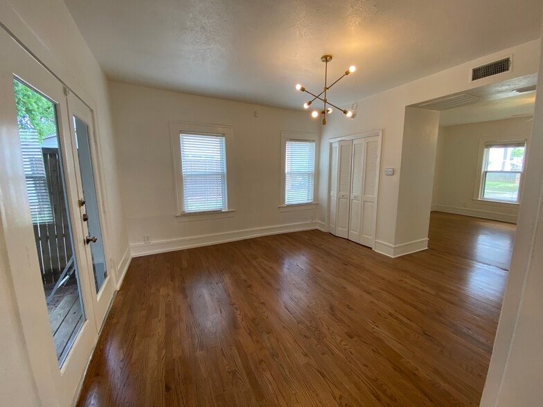 Dining Room - 5519 Miller Ave