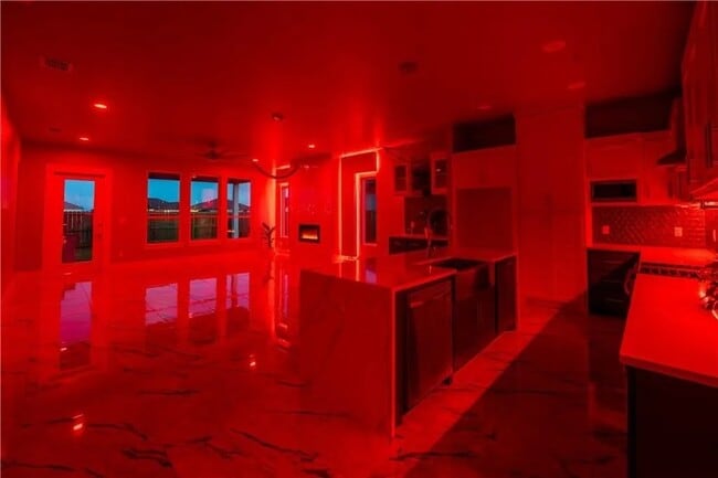 Building Photo - 2610 Lady Andrea Dr