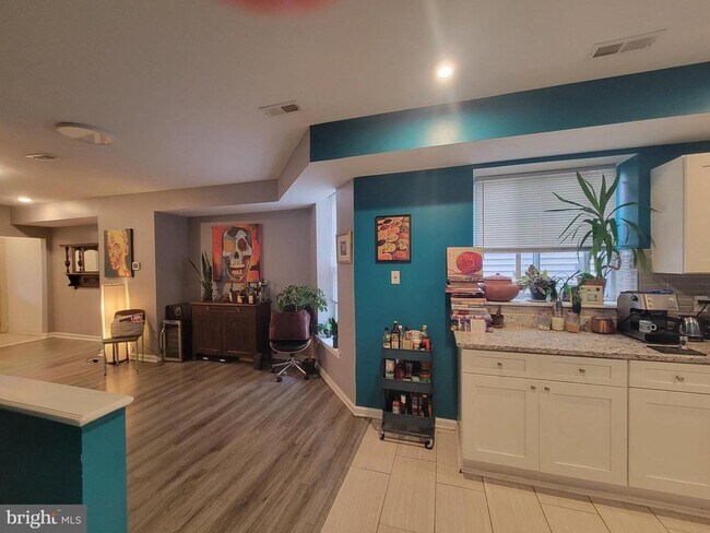 Building Photo - 5418 Baltimore Ave