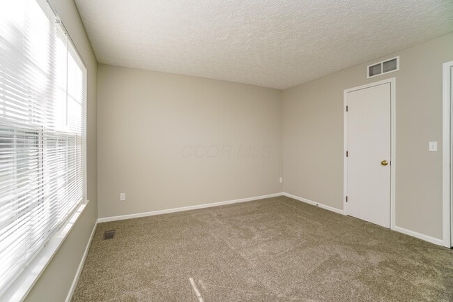 Building Photo - 458 Pruden Dr