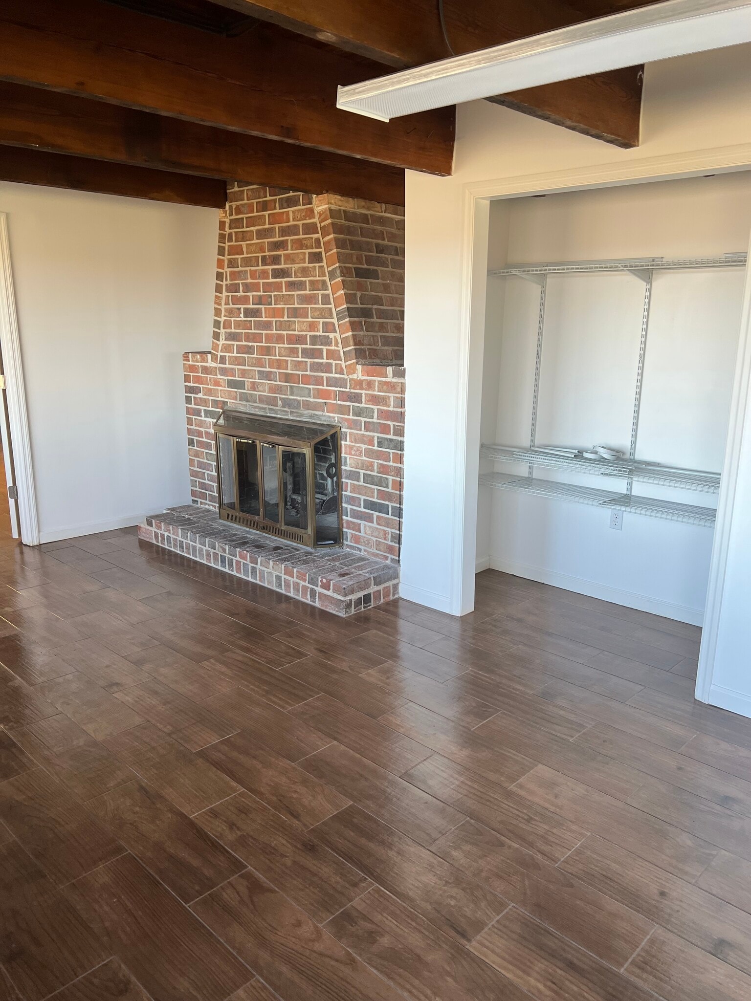 Decorative fireplace only - 8442 McCrory Ln