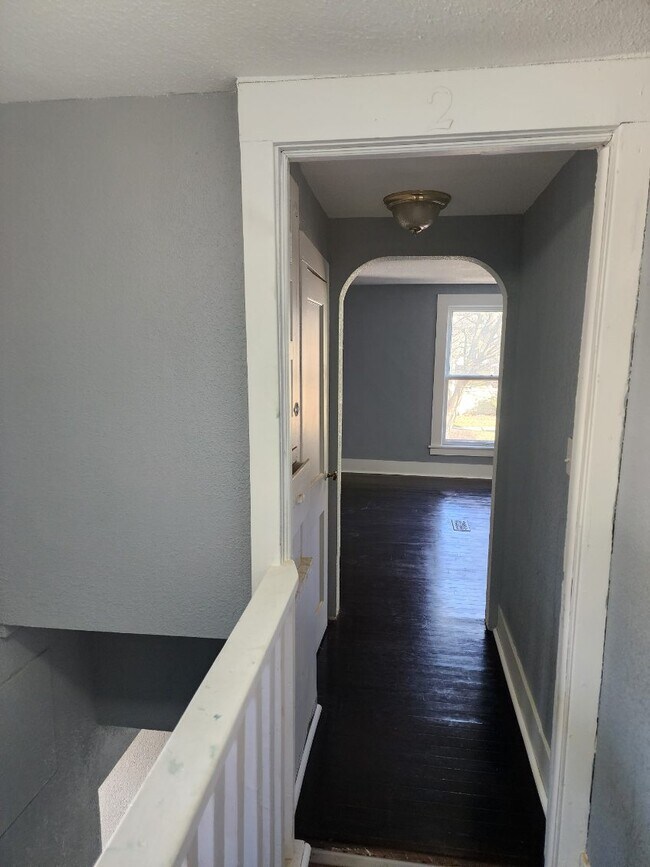 Building Photo - 811 N Pine St