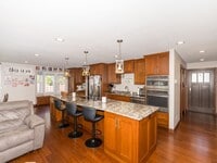 Building Photo - Cute 4 bedroom home for rent! Recently Upd...