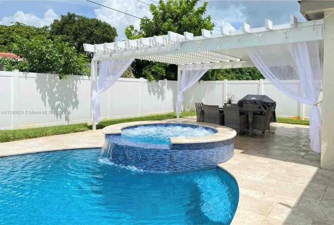 Building Photo - 5261 SW 88th Terrace