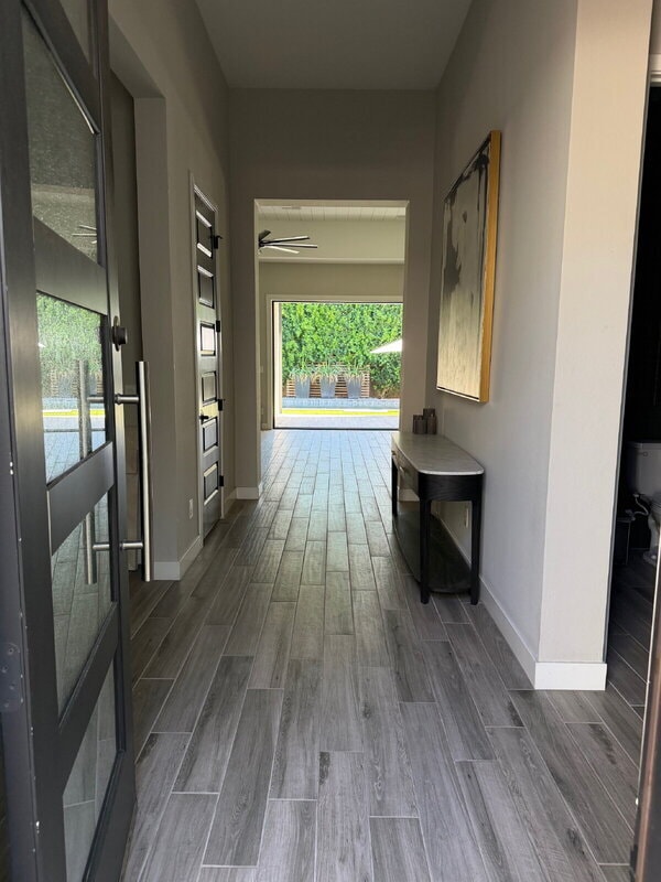 Building Photo - 4191 S Emerald Dr